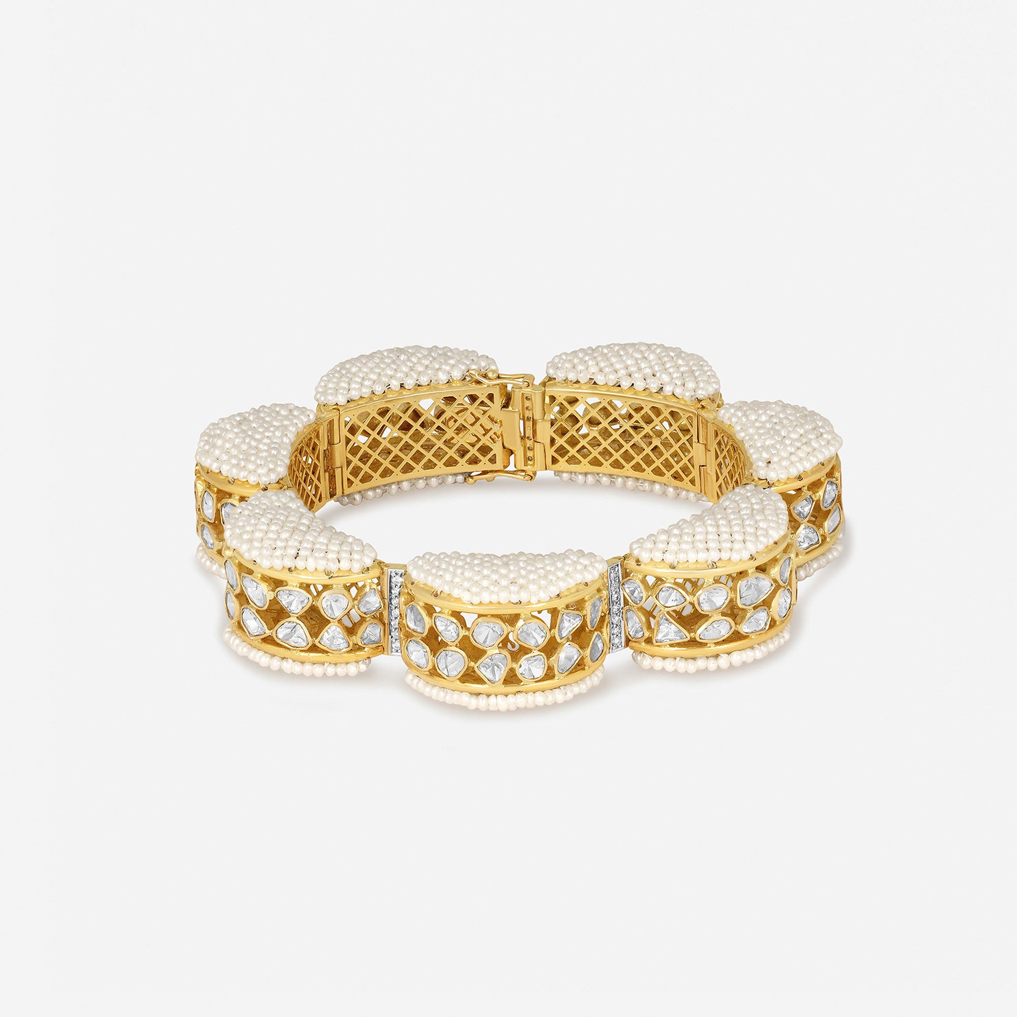 Kumudini Pearl Blossom Bangle