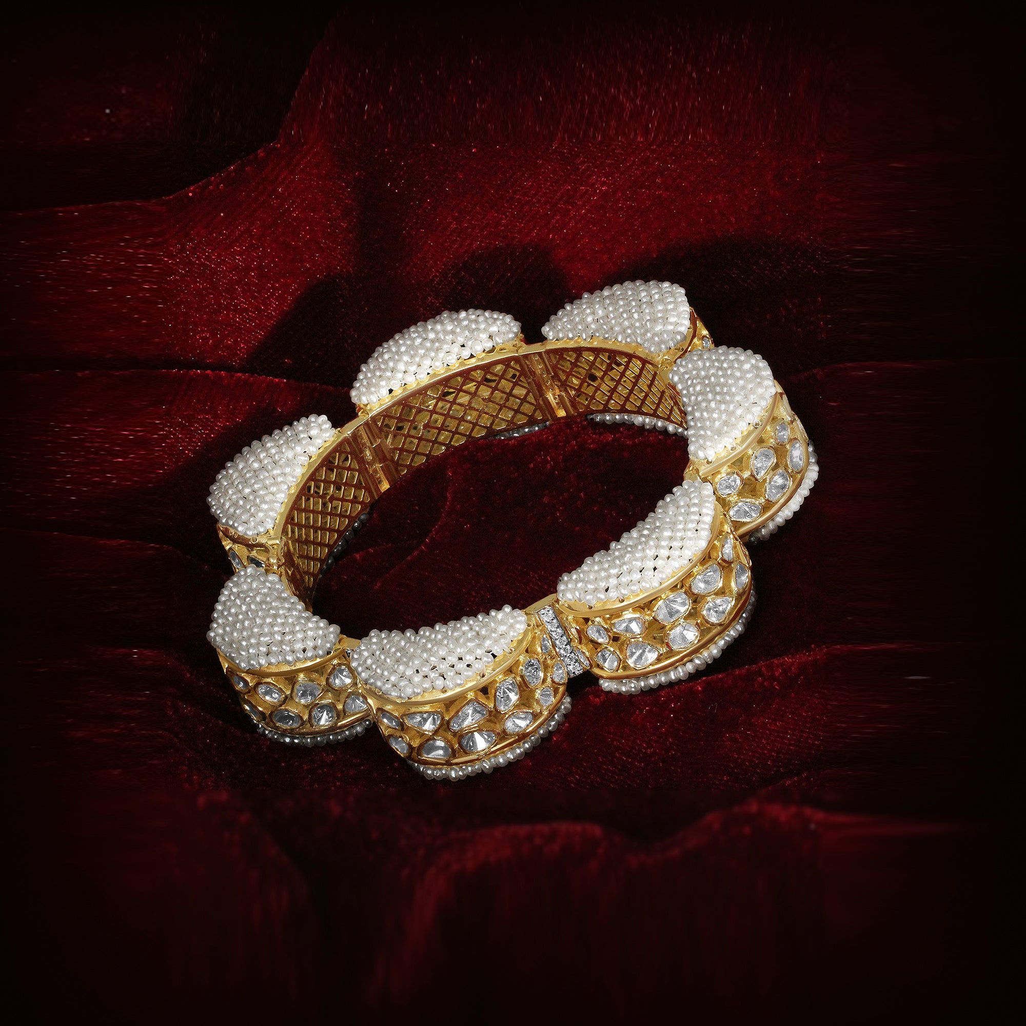 Kumudini Pearl Blossom Bangle