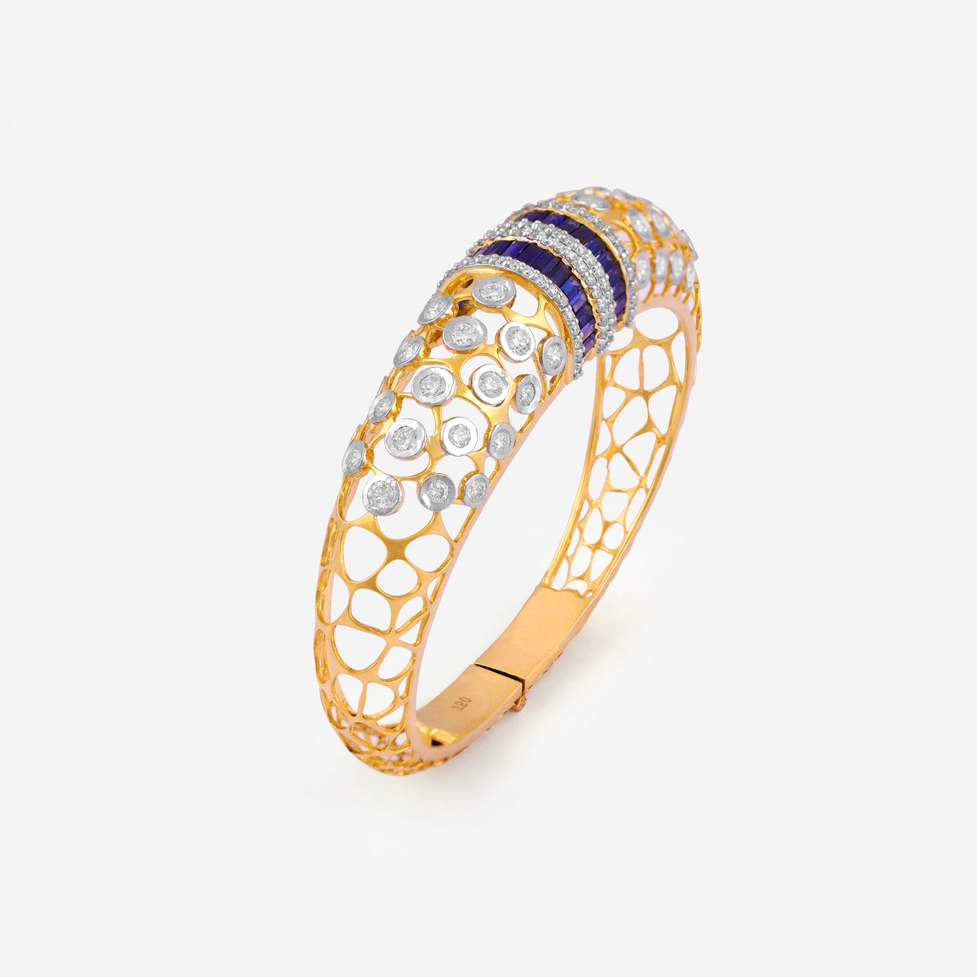 Seréna Regal Bangle