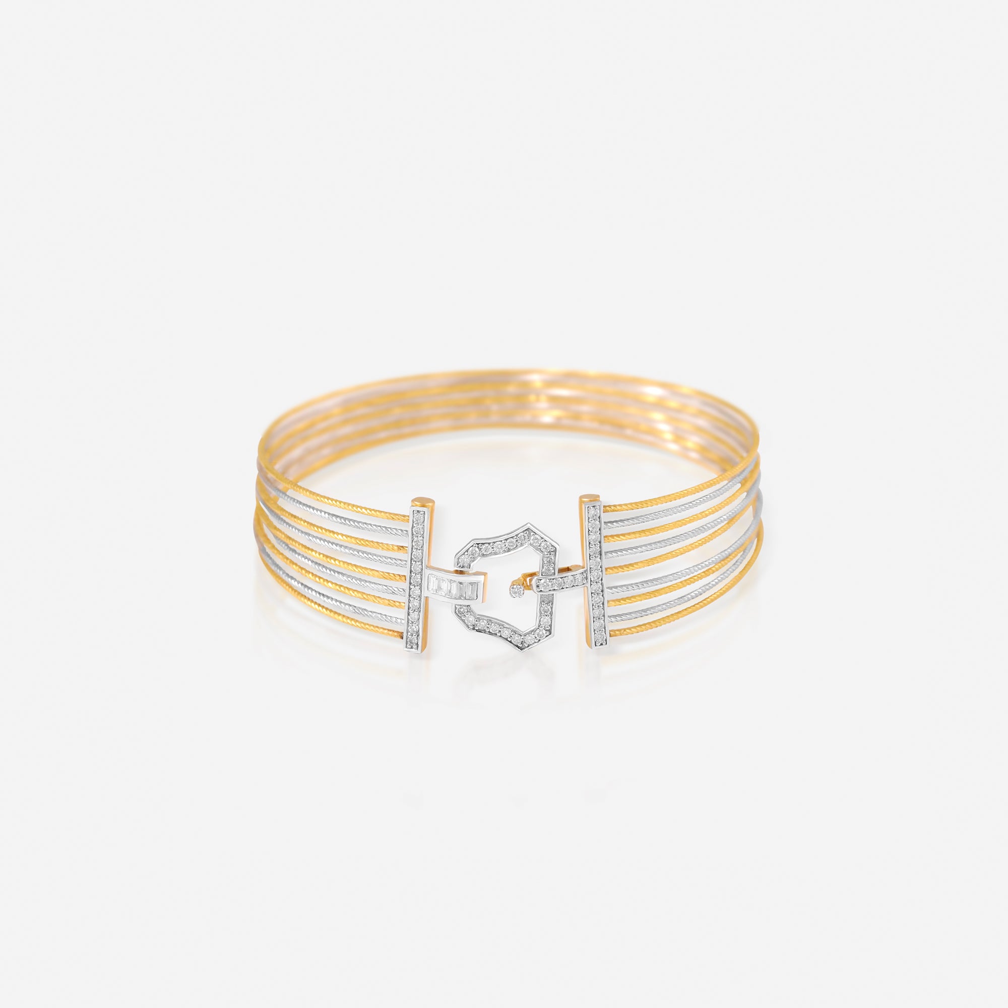 Aurora Link Diamond Cuff