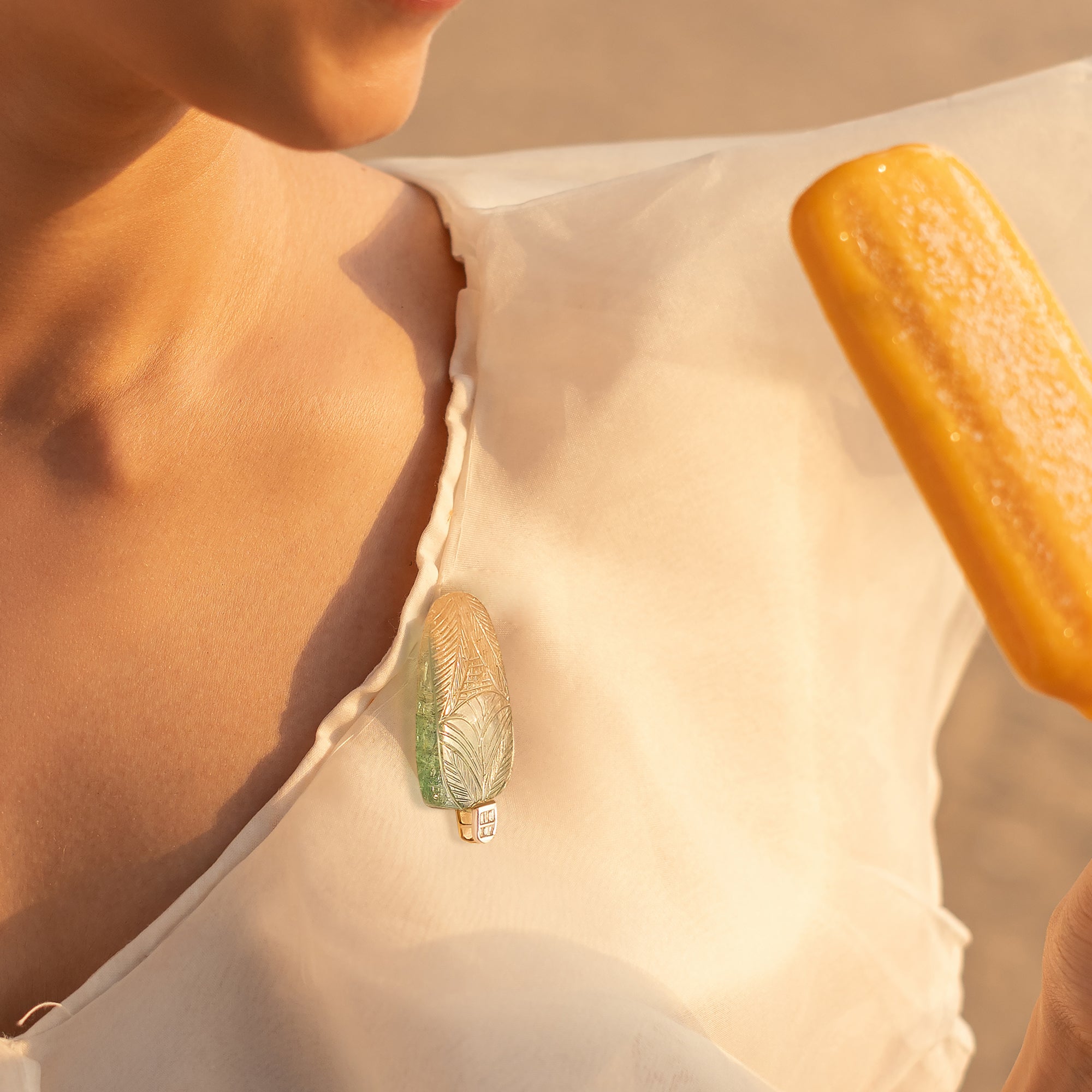 VāruNi Leaf Pendant