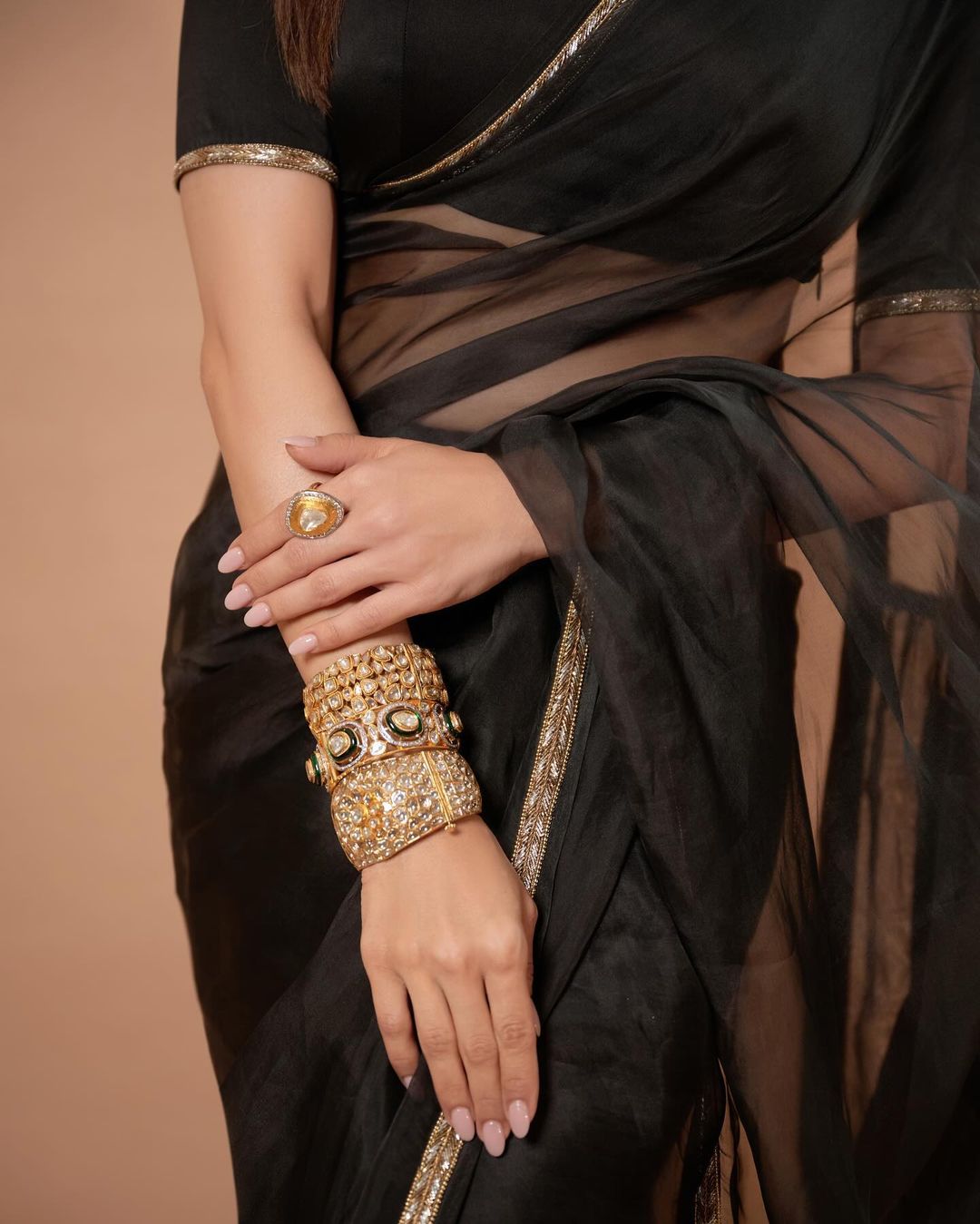 NakaMeï Emerald Kundan Bangle