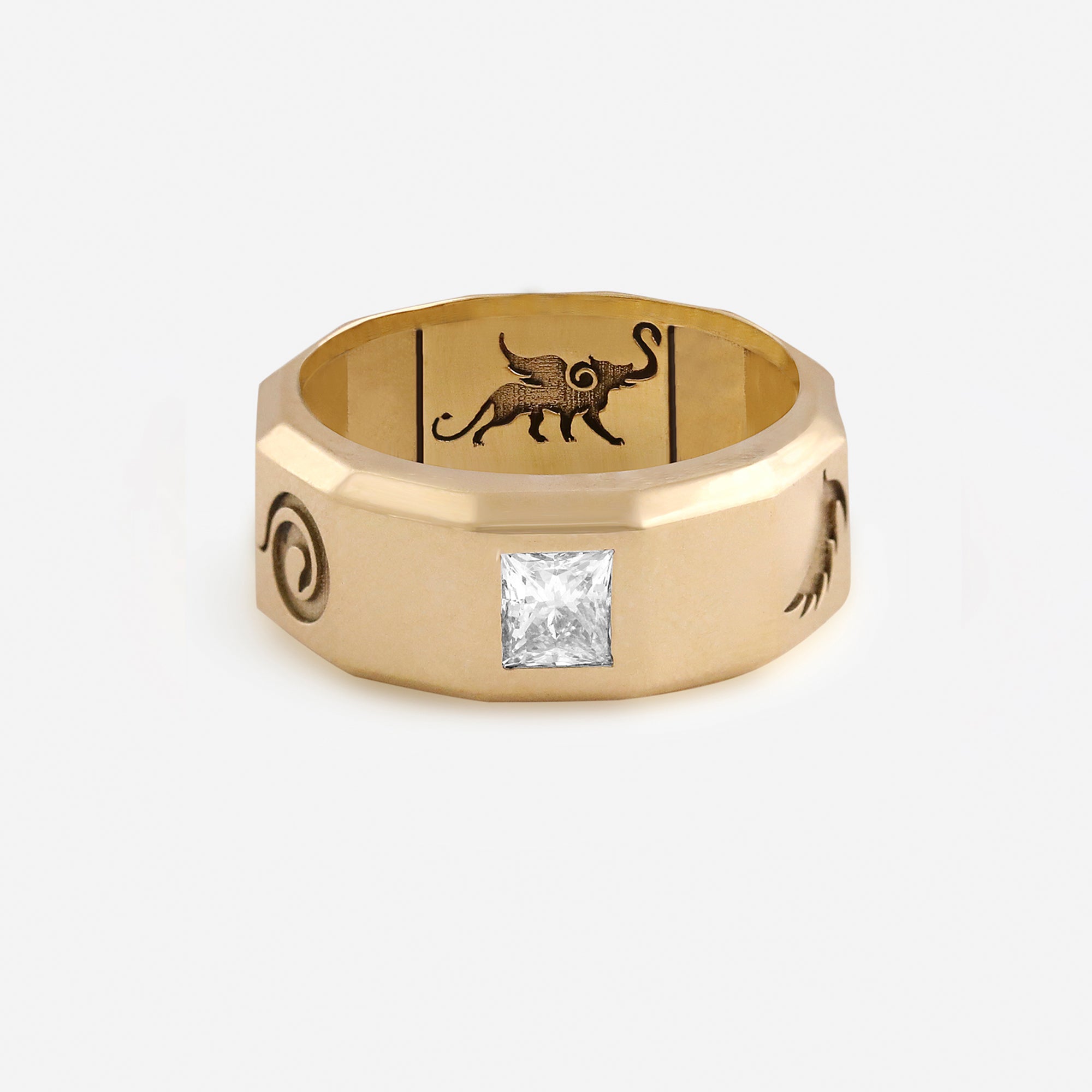 Virya Crest Ring