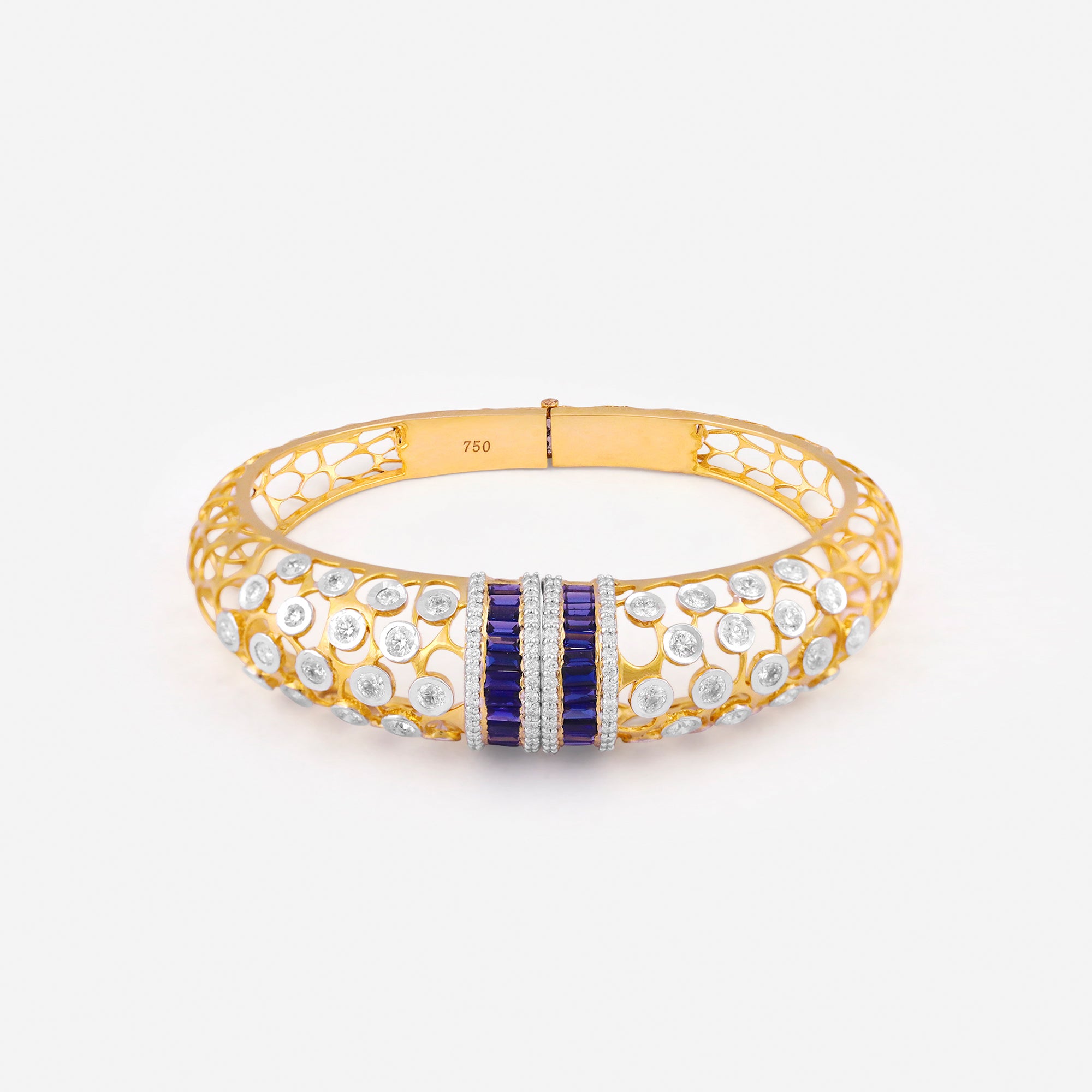 Seréna Regal Bangle