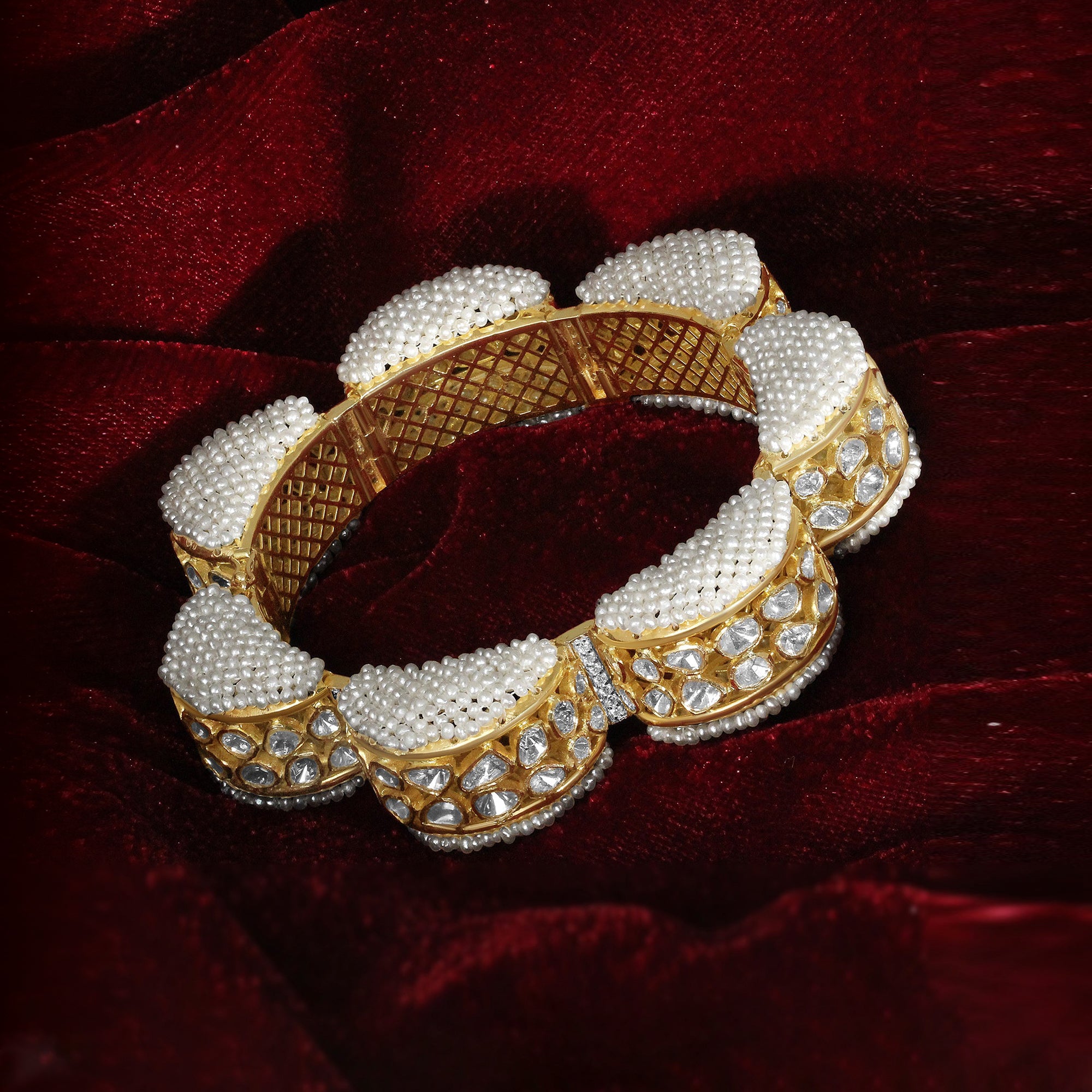 Kumudini Pearl Blossom Bangle