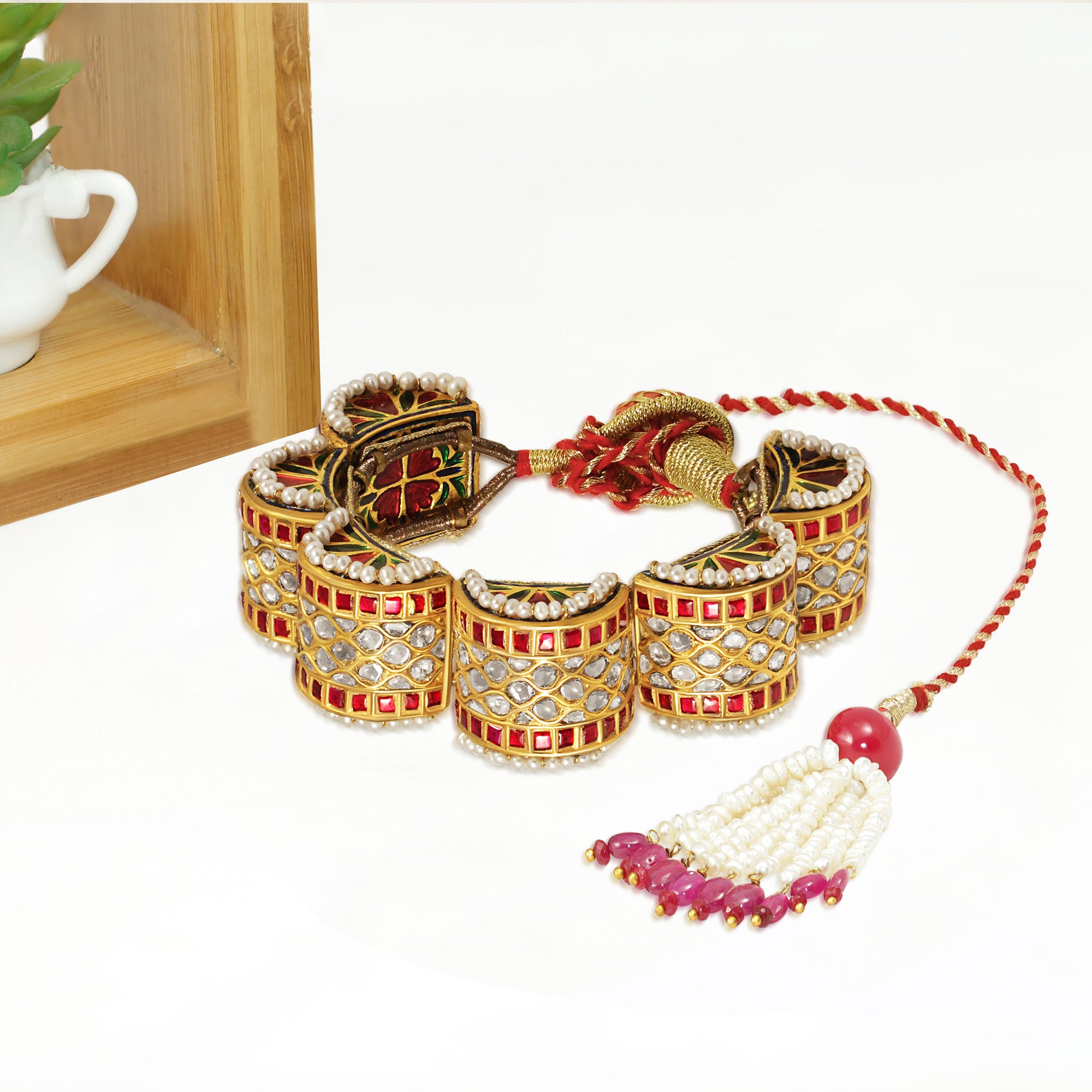 NaazVará Regal Kada