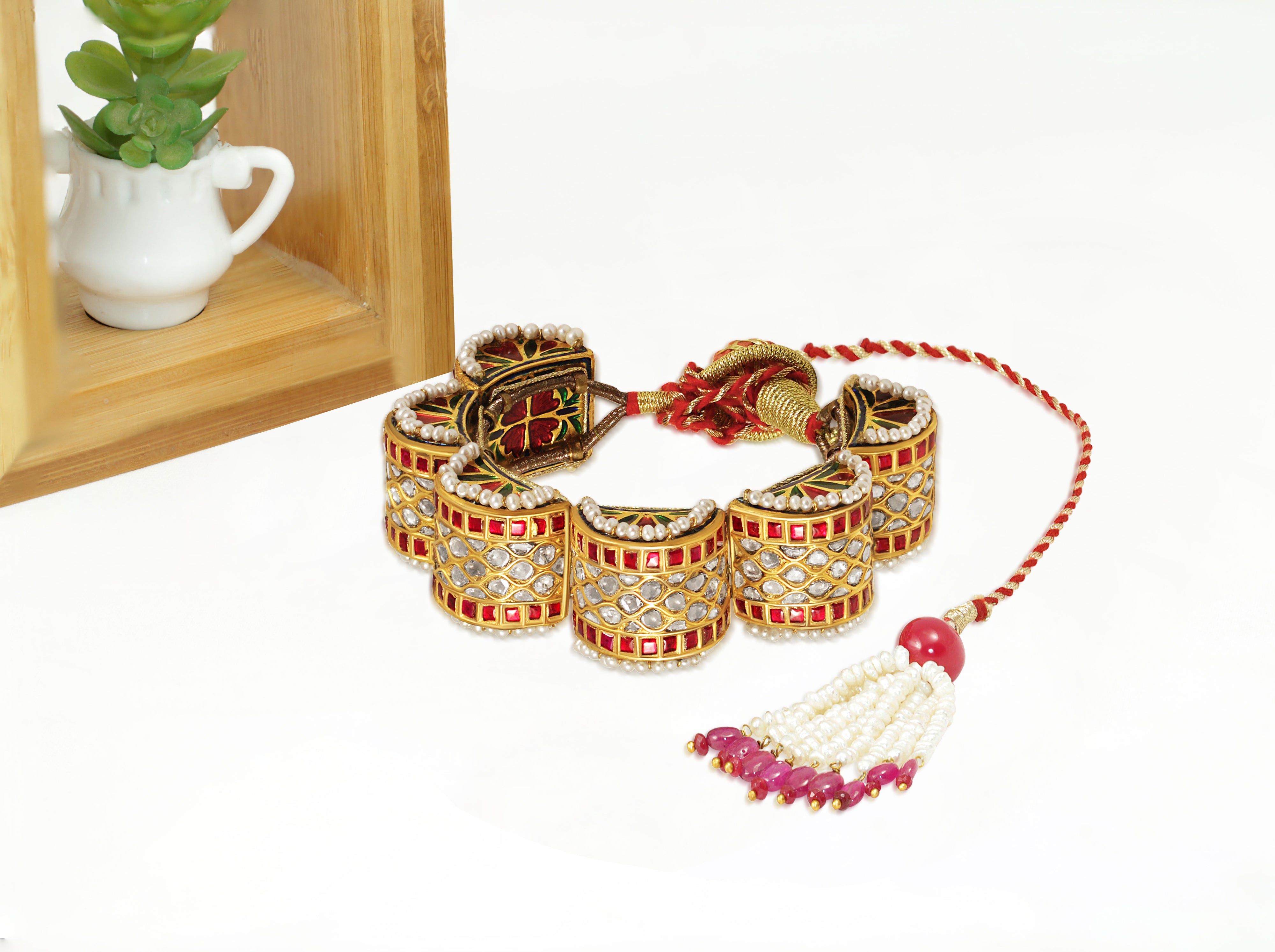 NaazVará Regal Kada