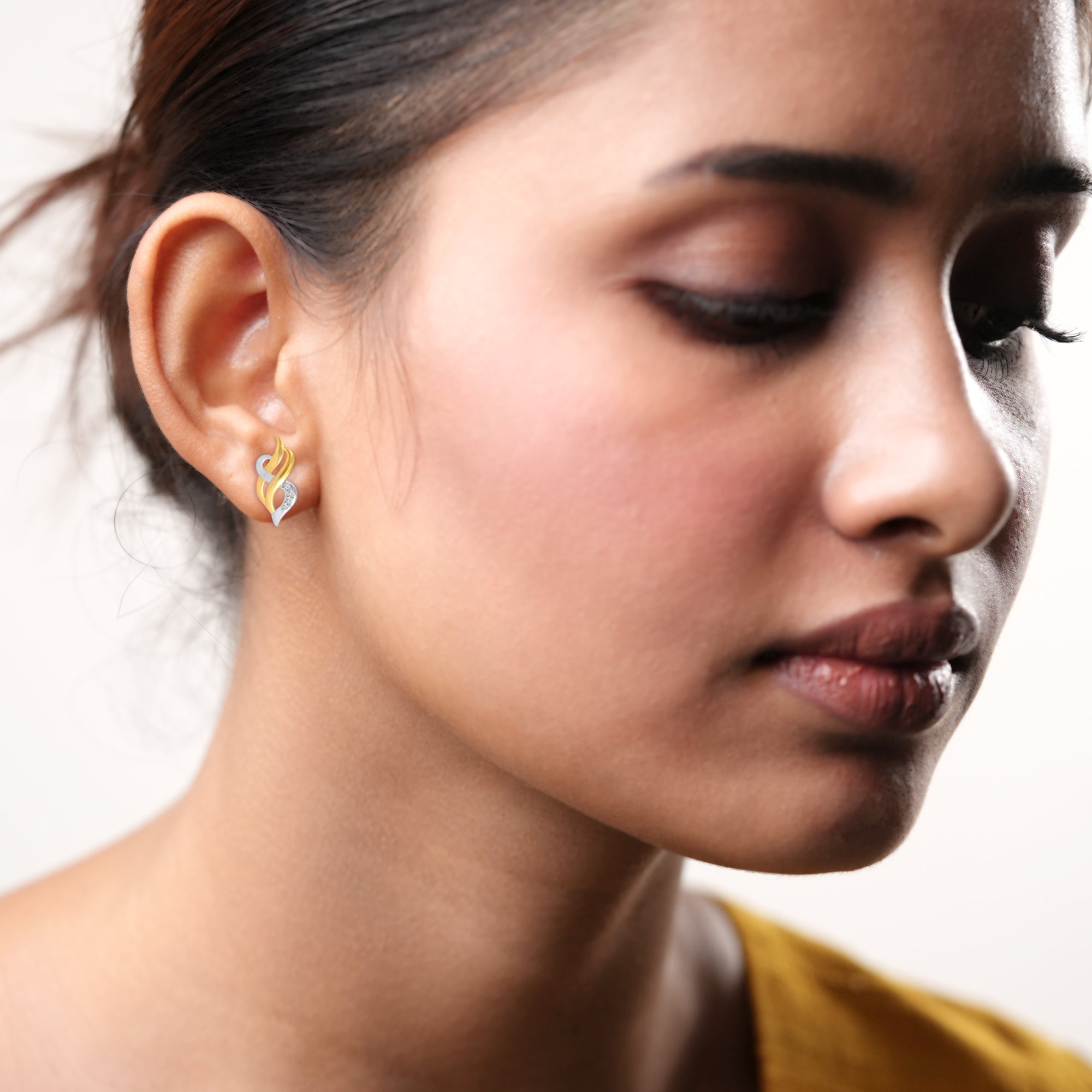Seraph Wave Studs