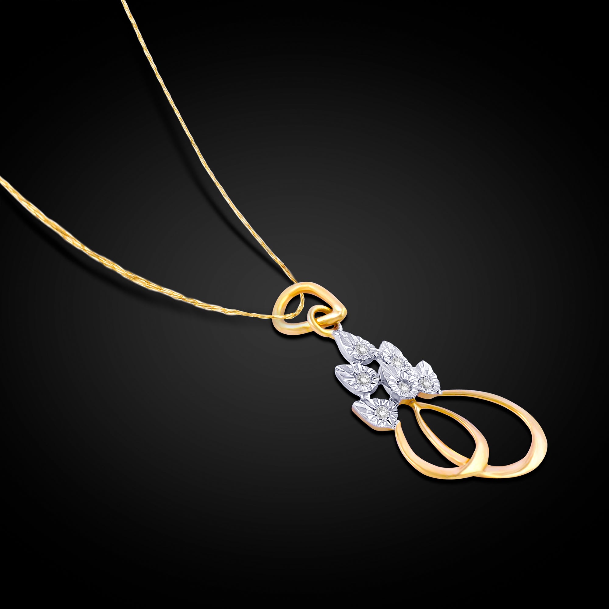 NaazVará KomalVriddhi Pendant