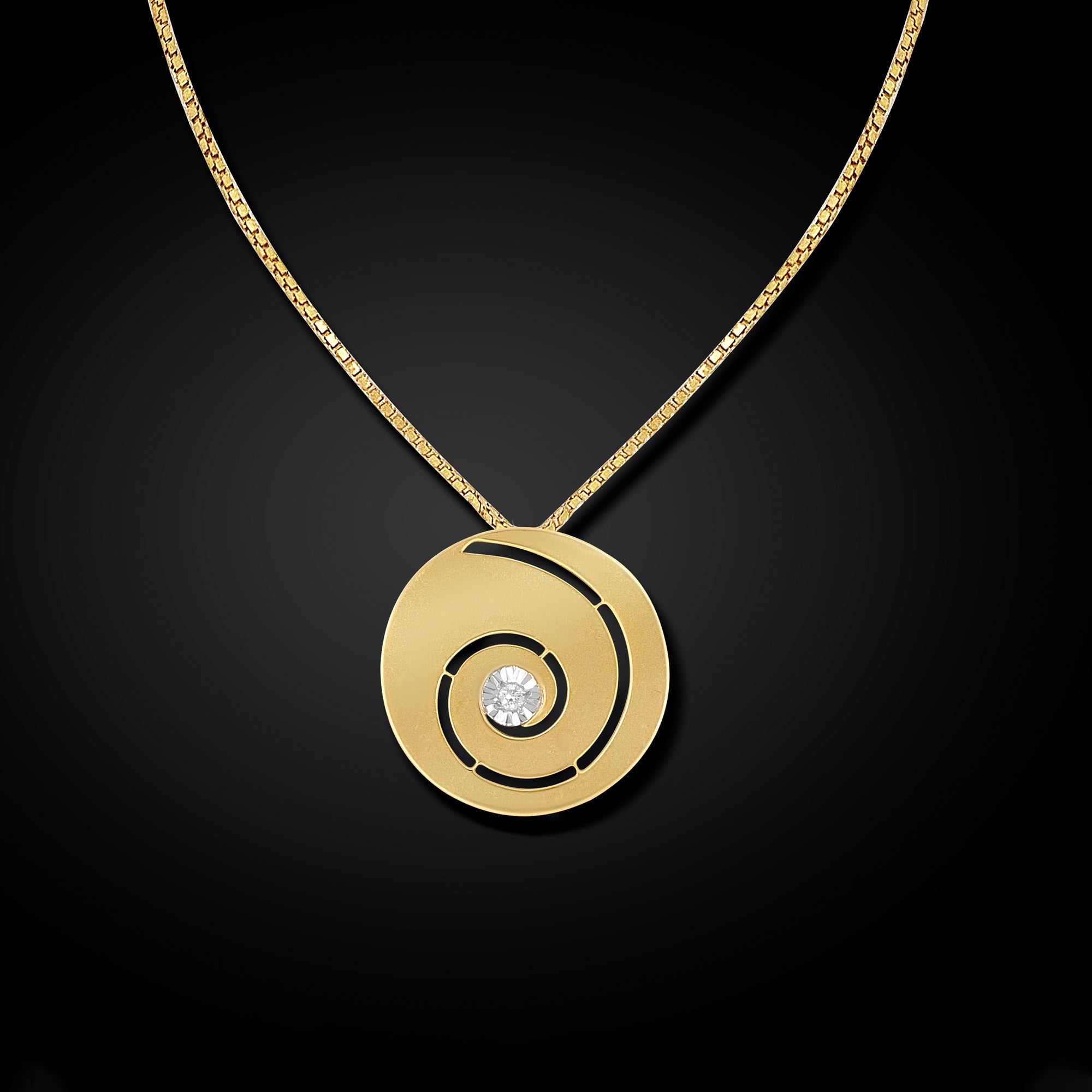 NaazVará Srishti Spiral Pendant