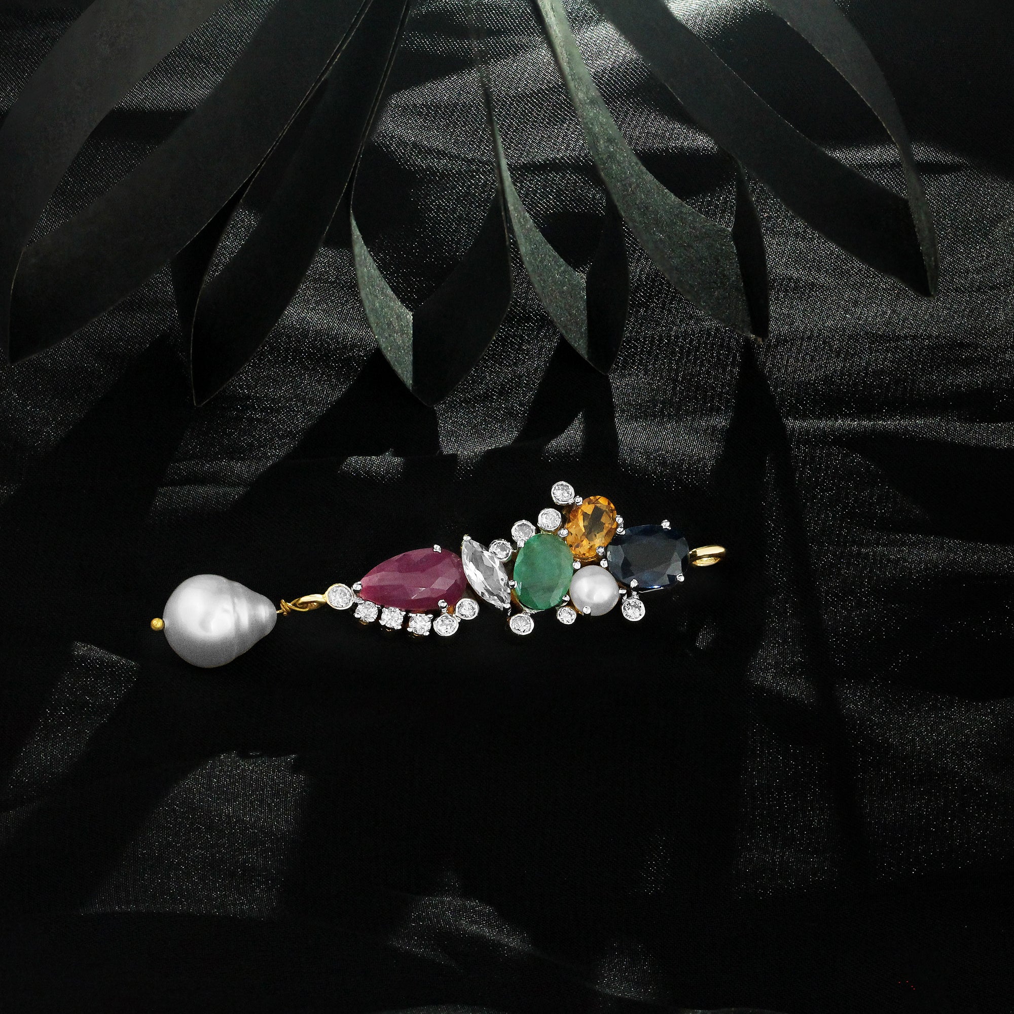 Navratna Dhara Pendant