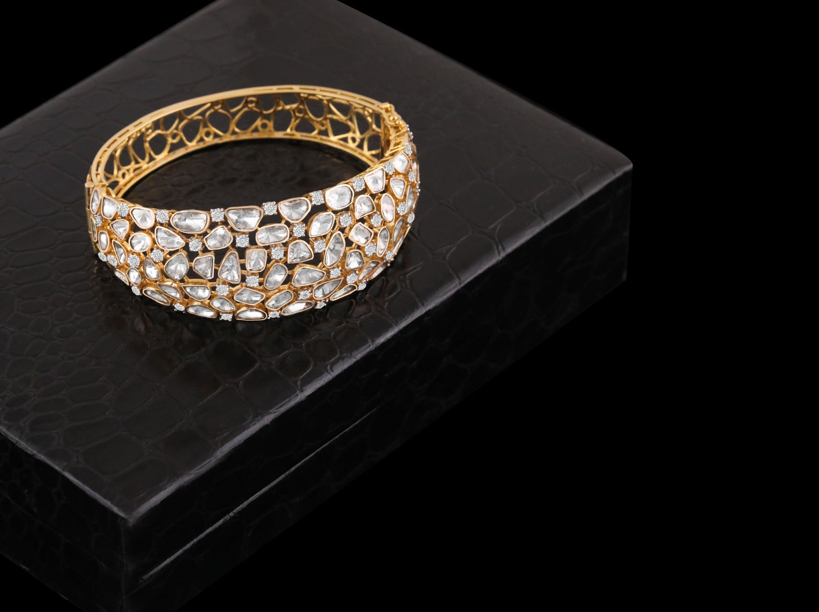 Auréa Raindrop Bangle